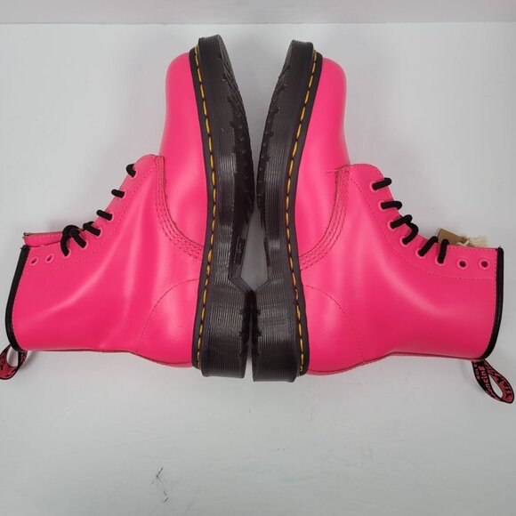 Dr. Martens Women's Pink Smooth 1460 Leather Lace Up Boots US Size 5 NWT - Picture 6 of 10